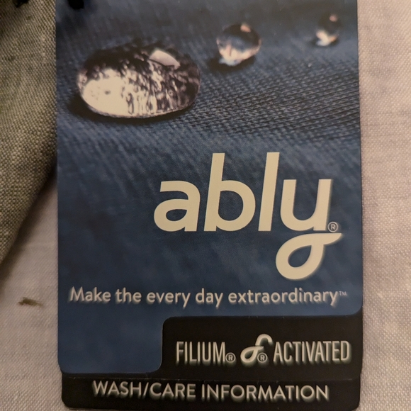 Ably linen water resistant shorts - Picture 4 of 9